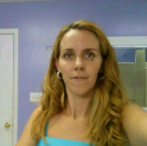 Meet your Posher, Amanda - Picture 1 of 1